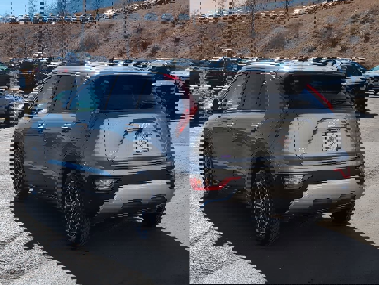 Used 2023 Kia Niro EX image 5