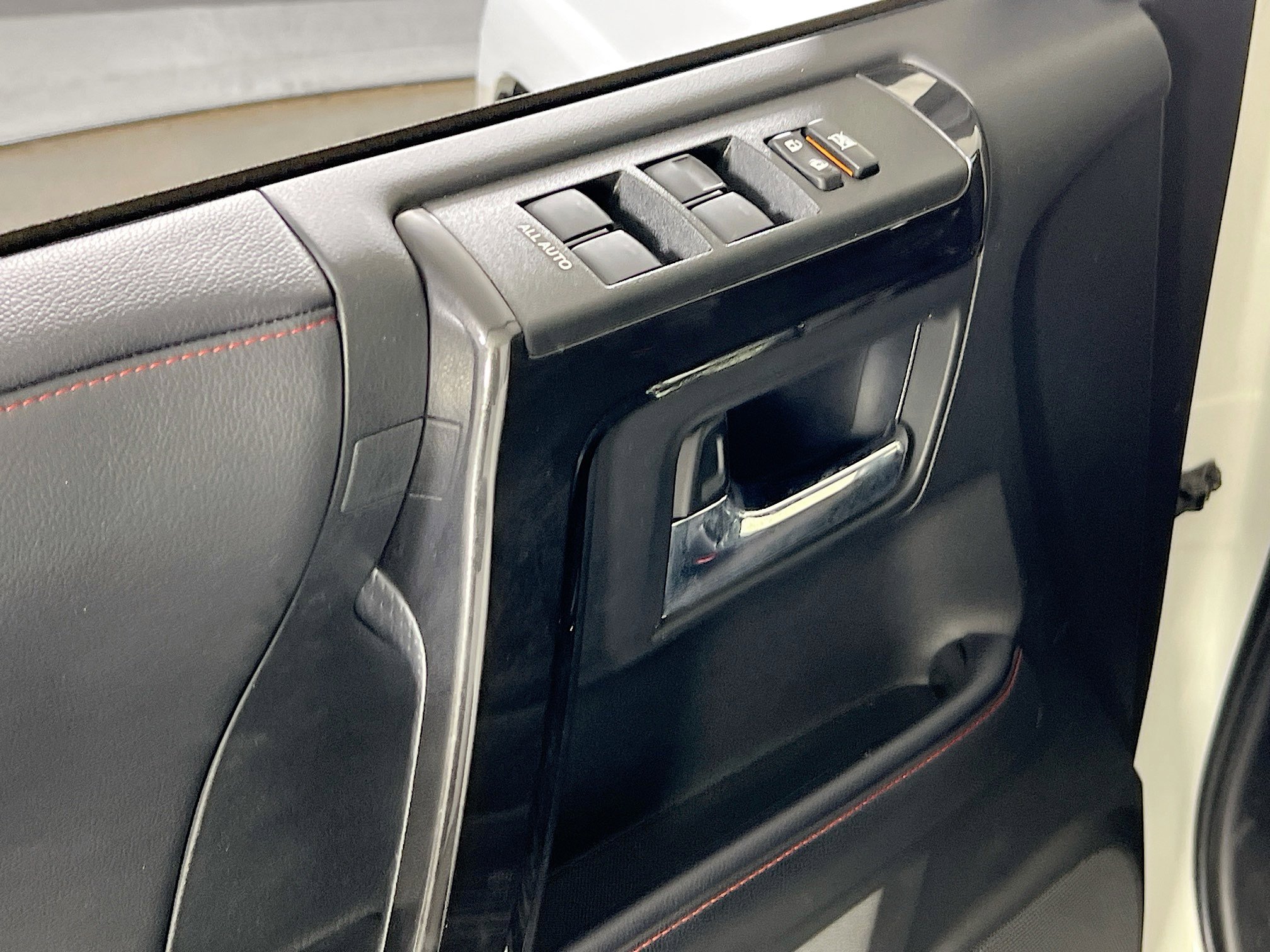 Used 2023 Toyota 4Runner TRD Off-Road image 17