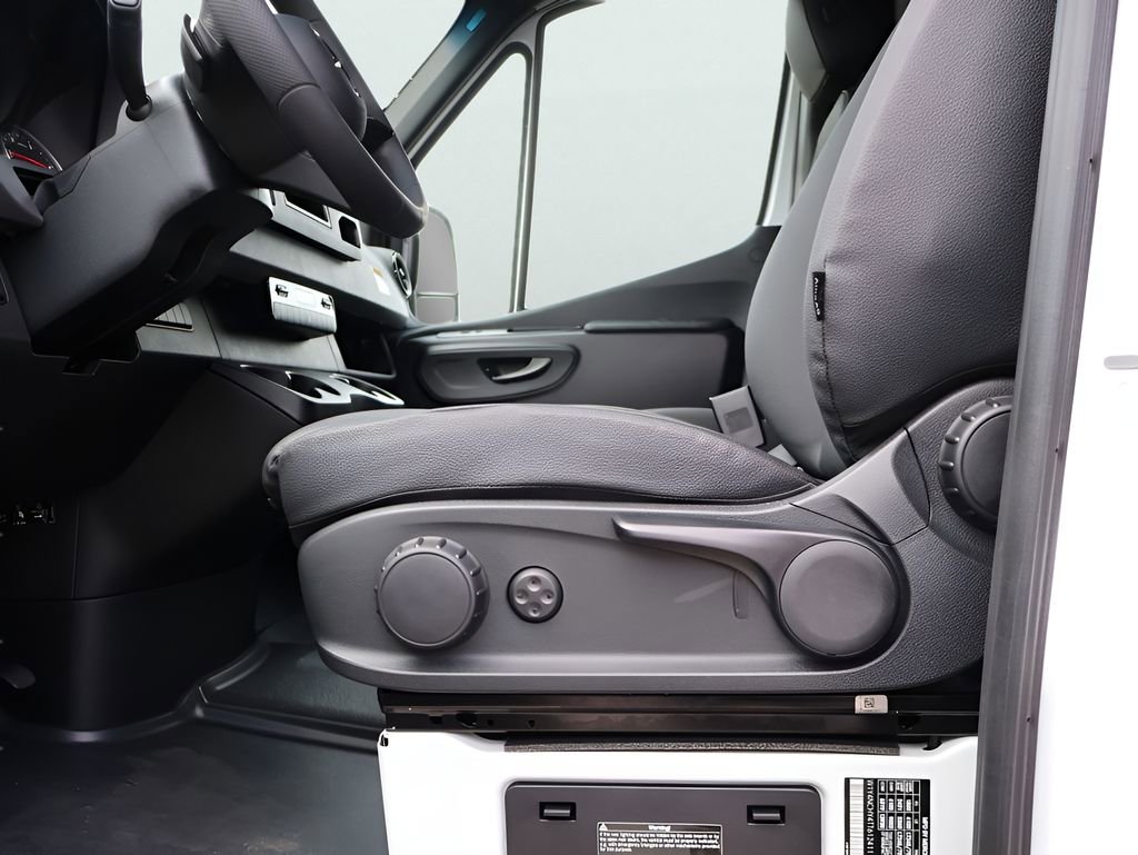 New 2026 Mercedes-Benz Sprinter 2500 image 42