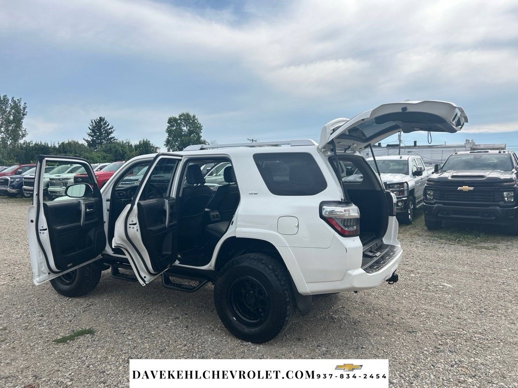 Used 2018 Toyota 4Runner SR5 Premium AWD/4WD image 25