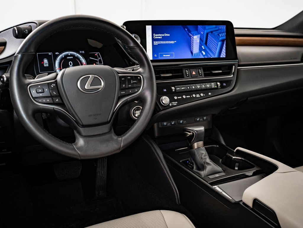 Certified 2023 Lexus ES 250 w/ Premium Package image 4