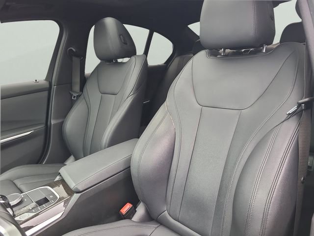 Used 2021 BMW 330i Sedan w/ Driving Assistance Package RWD image 17