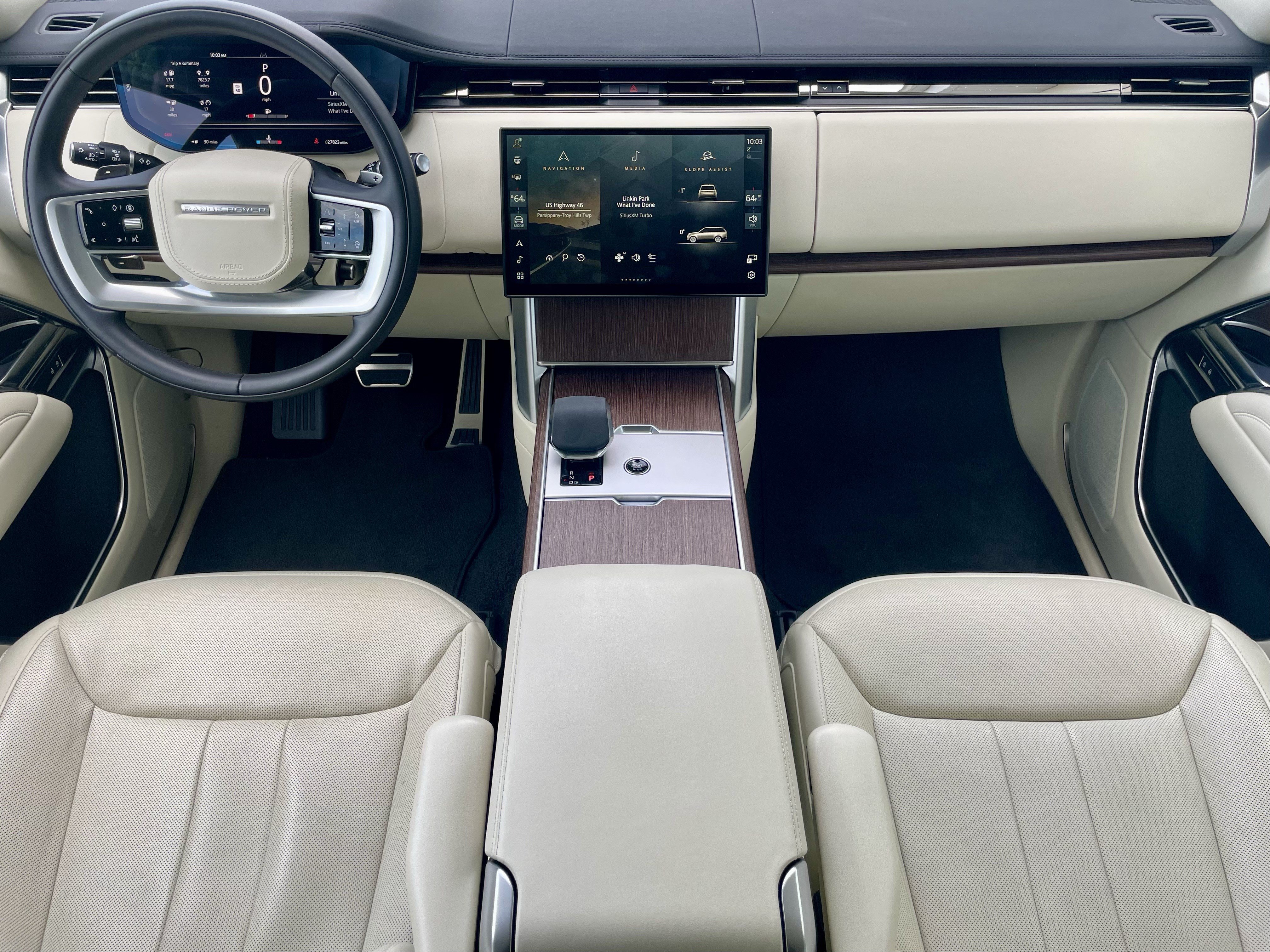 Used 2024 Land Rover Range Rover SE AWD/4WD image 16