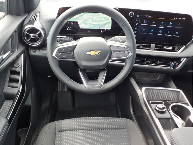 New 2027 Chevrolet Equinox LT w/ Safety and Technology Package FWD image 4