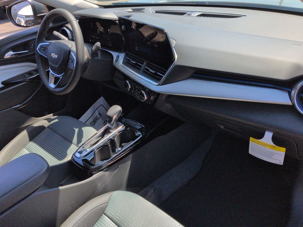 New 2026 Chevrolet Trax LT w/ Driver Confidence Package FWD image 30