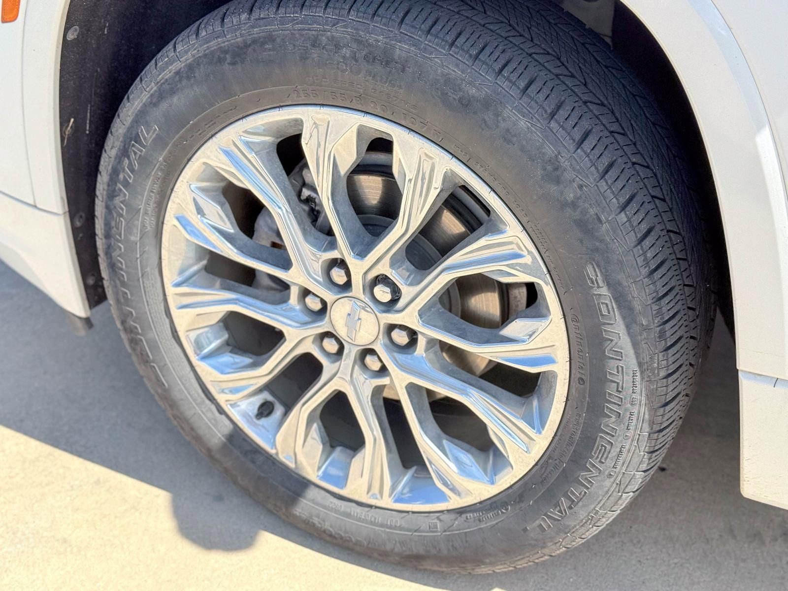 Used 2022 Chevrolet Traverse Premier image 15