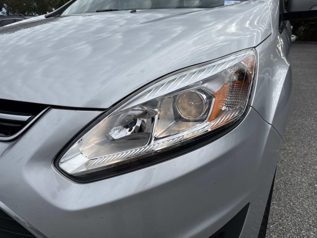 Used 2017 Ford C-MAX SE w/ Cold Weather Package image 10