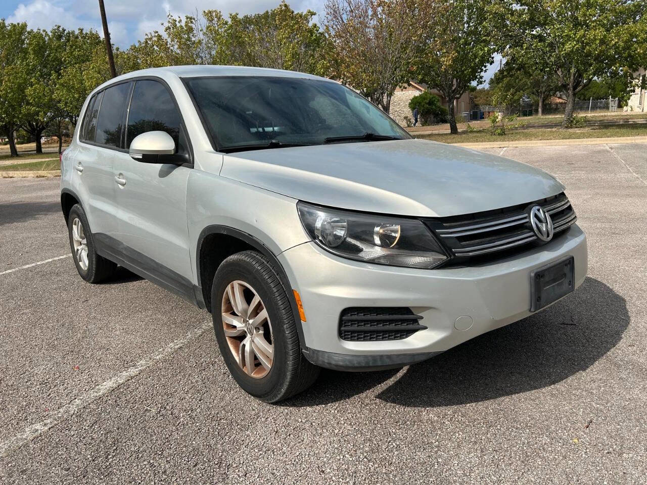 Used 2013 Volkswagen Tiguan S image 5