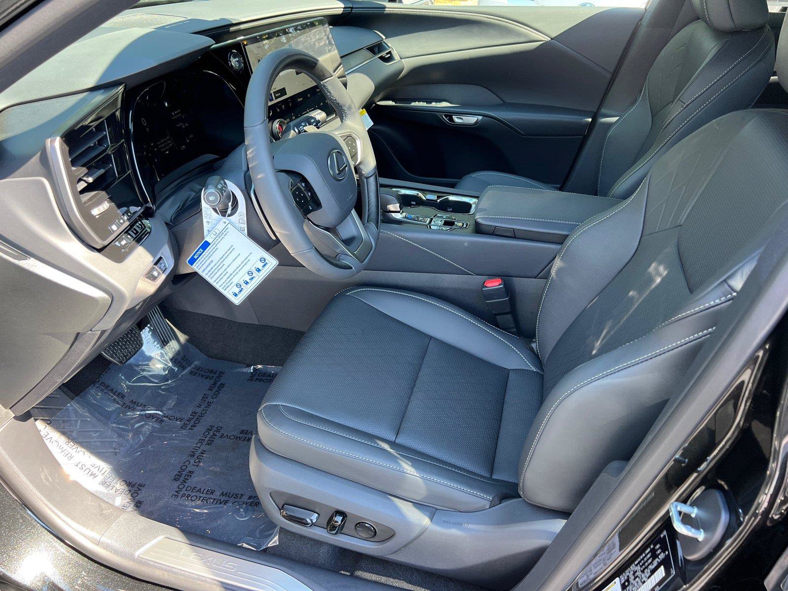 New 2026 Lexus RX 350h AWD/4WD image 9