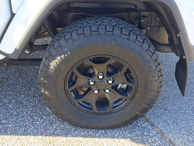 Used 2023 Jeep Gladiator Willys image 25