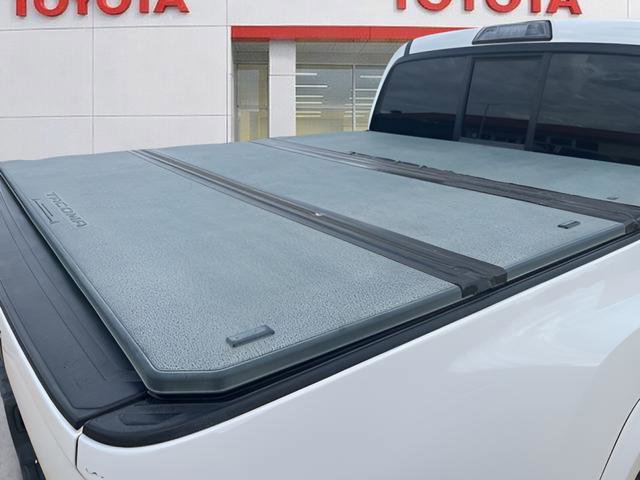 Used 2017 Toyota Tacoma SR5 w/ Tow Package image 26