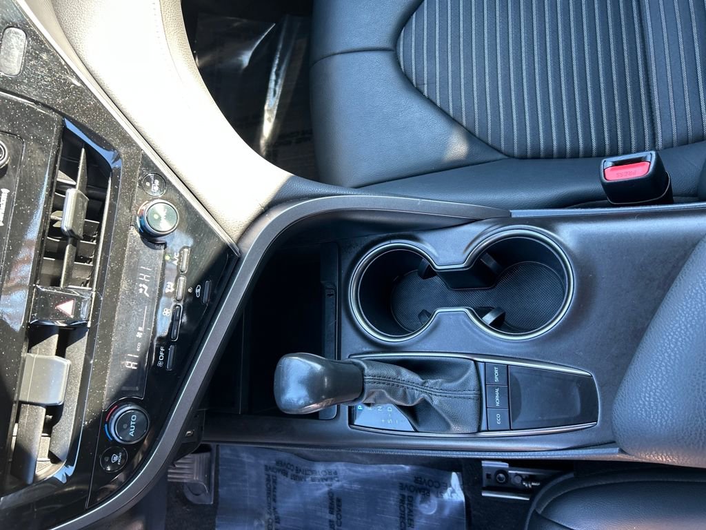 Used 2024 Toyota Camry SE image 15