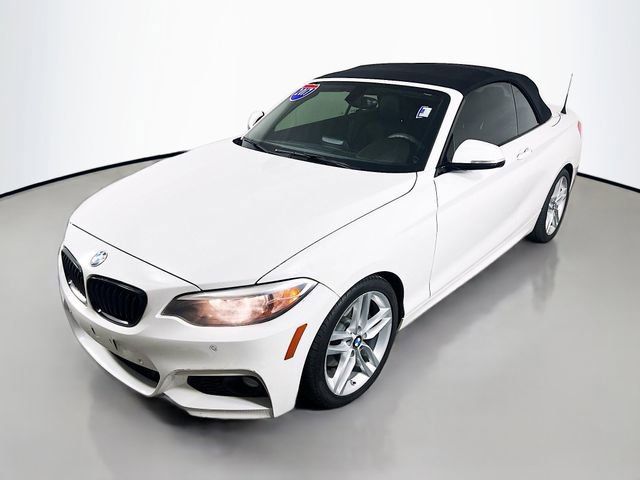 Used 2017 BMW 230i Convertible image 4