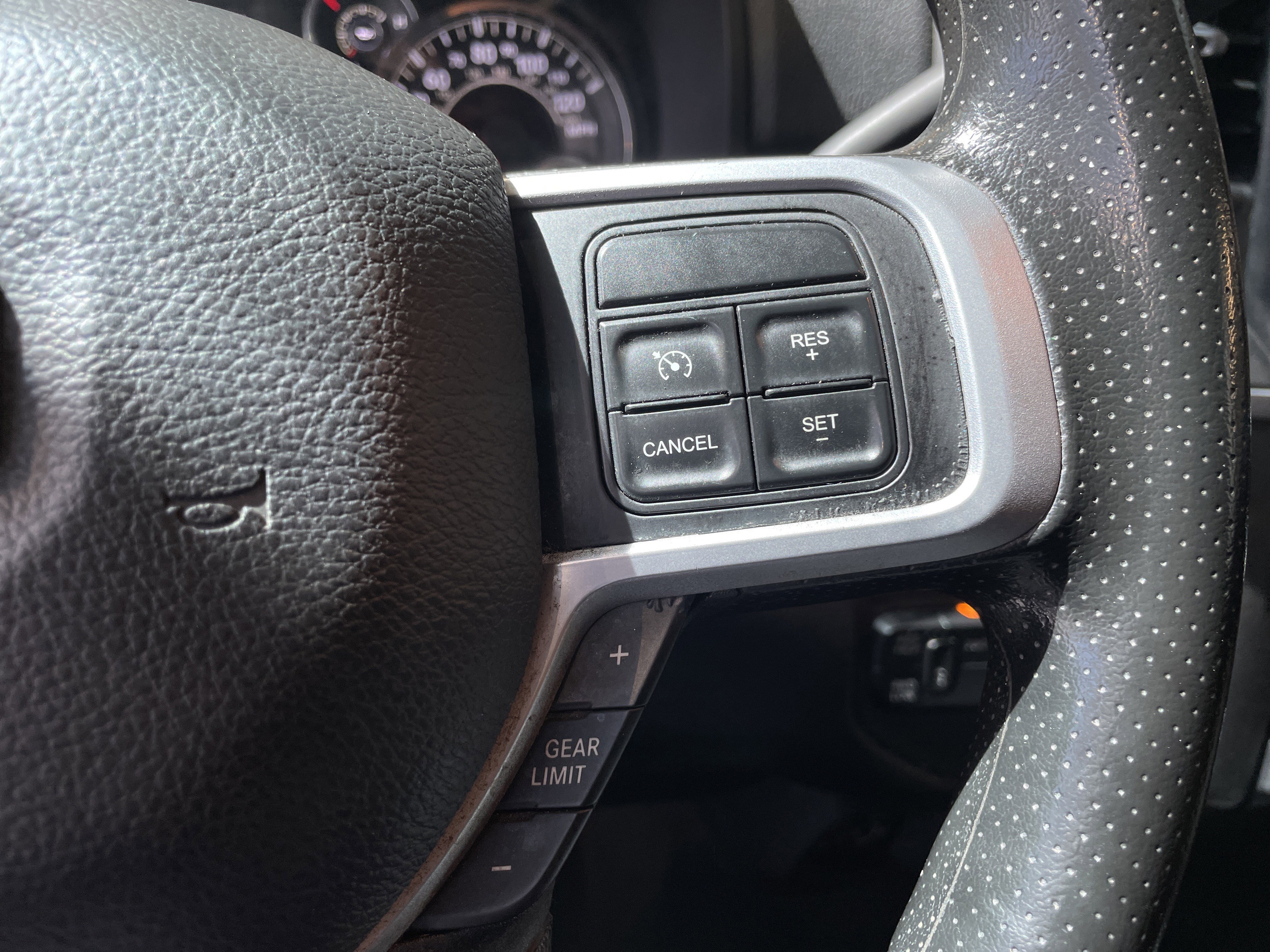 Used 2022 RAM 3500 Big Horn AWD/4WD image 21