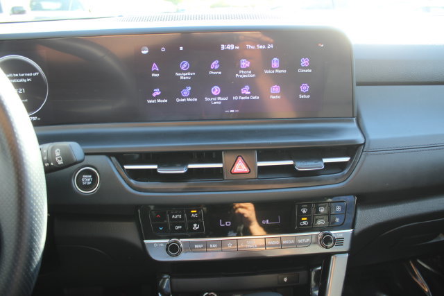 Used 2024 Kia Seltos SX w/ SX Sunroof Package AWD/4WD image 4