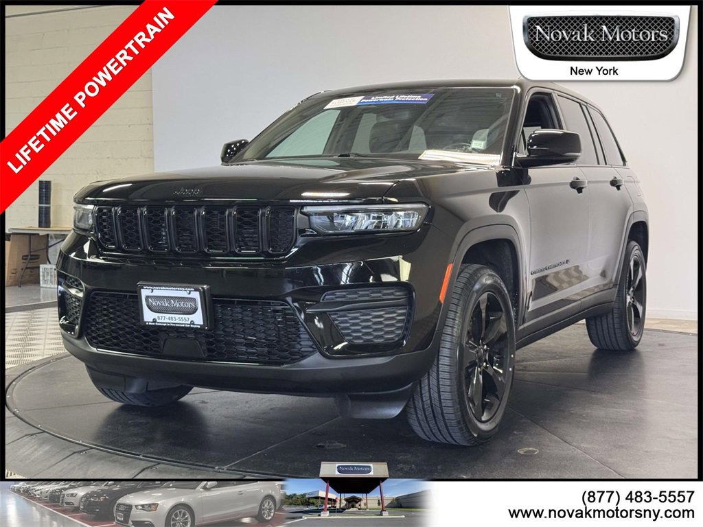 Used 2022 Jeep Grand Cherokee Altitude image 4