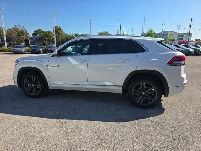 Used 2022 Volkswagen Atlas Cross Sport SEL R-Line AWD/4WD image 10