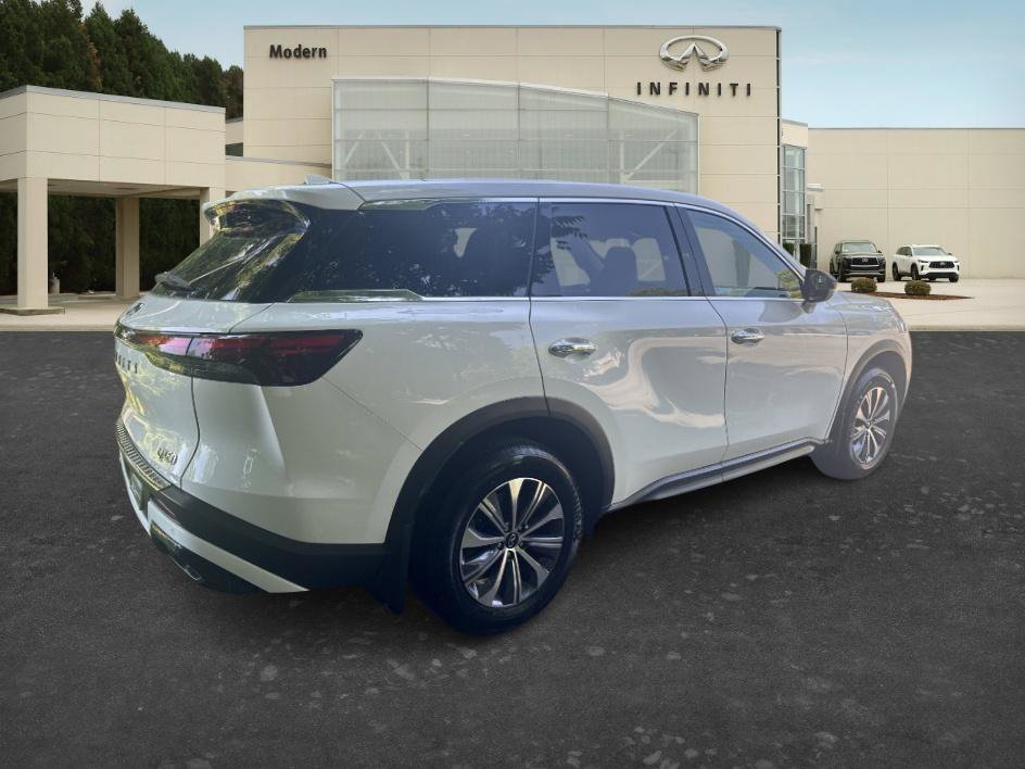 Certified 2025 INFINITI QX60 Pure w/ Cargo Package FWD image 5