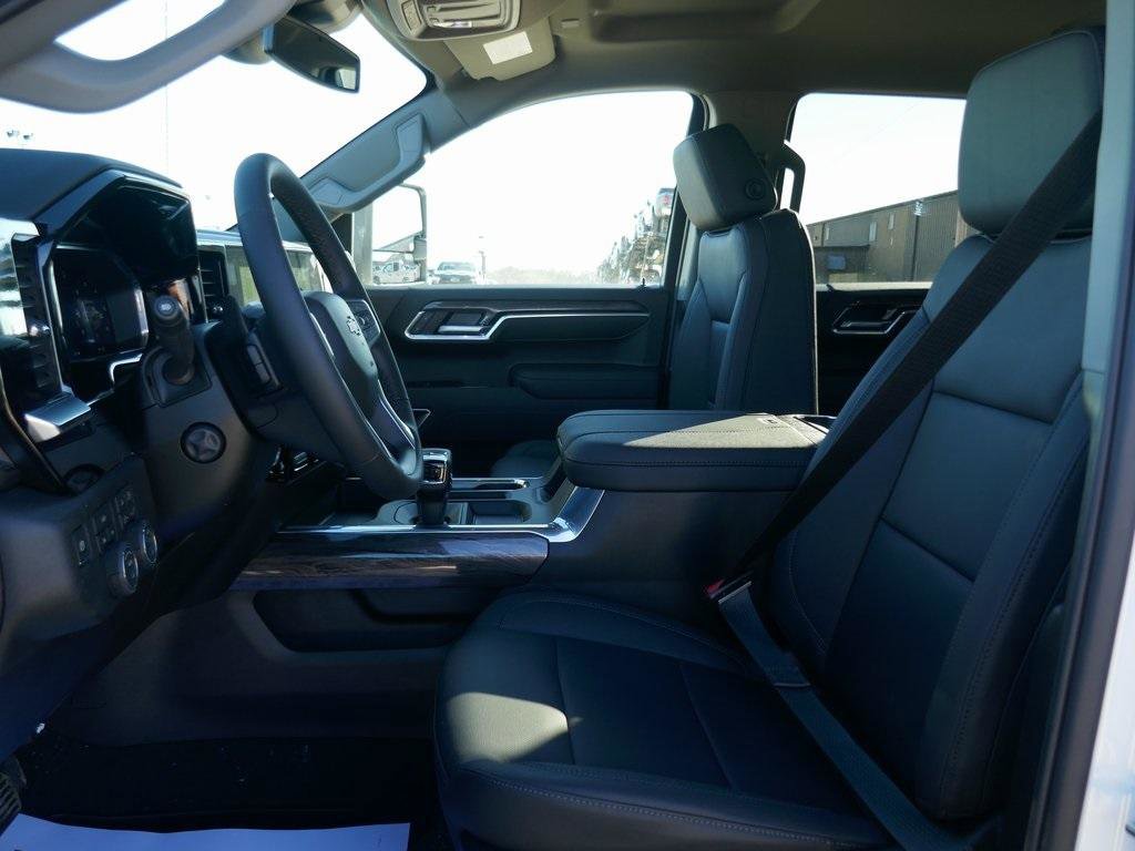 New 2026 Chevrolet Silverado 1500 LTZ w/ Max Trailering Package image 13