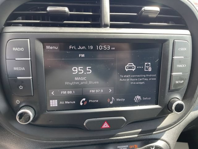 Used 2023 Kia Soul LX FWD image 16