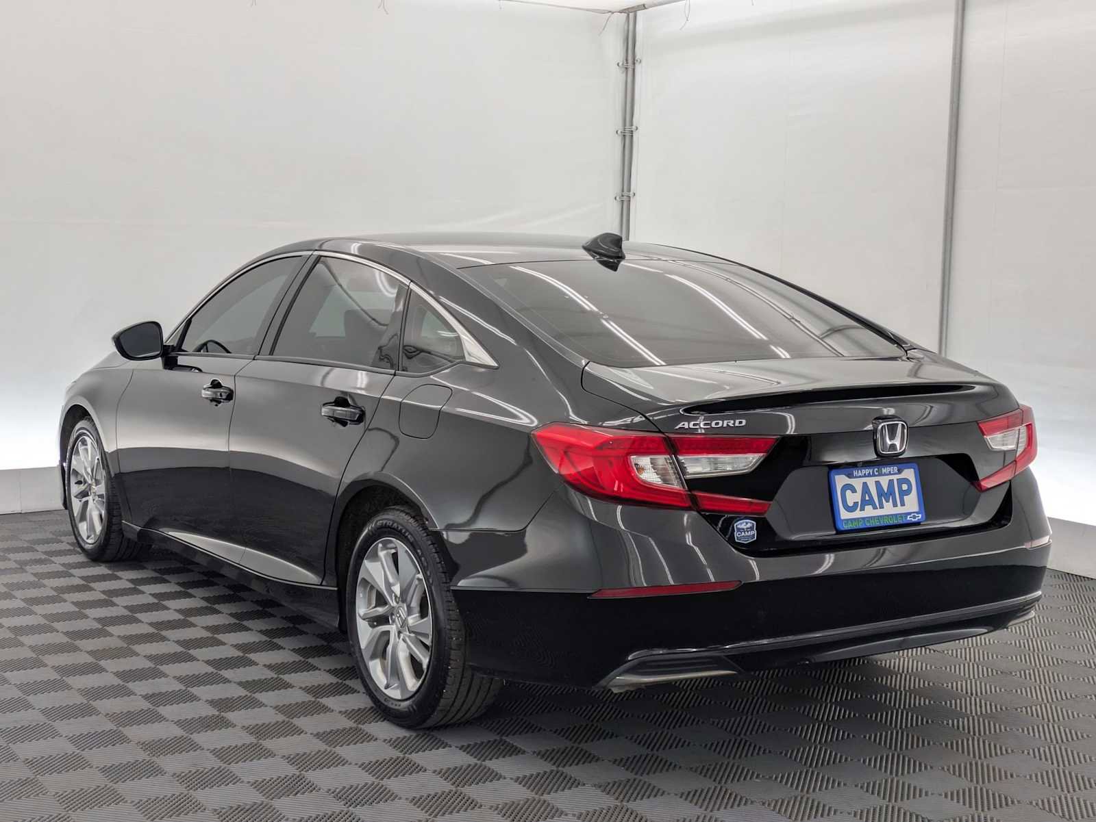Used 2018 Honda Accord LX image 4