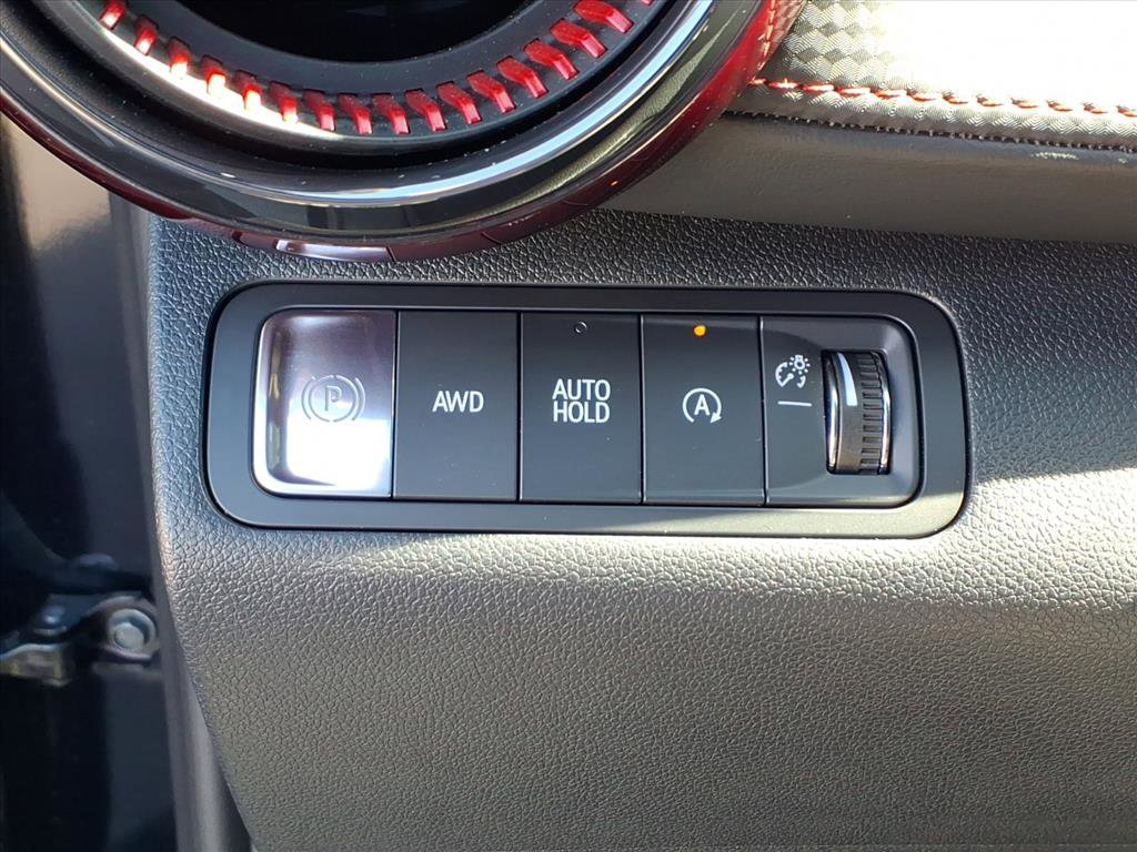 Used 2025 Chevrolet Equinox RS w/ Convenience Package III image 20