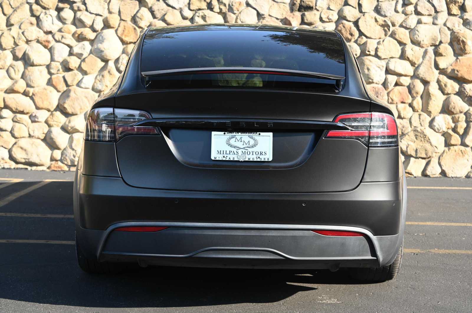 Used 2022 Tesla Model X AWD/4WD image 2