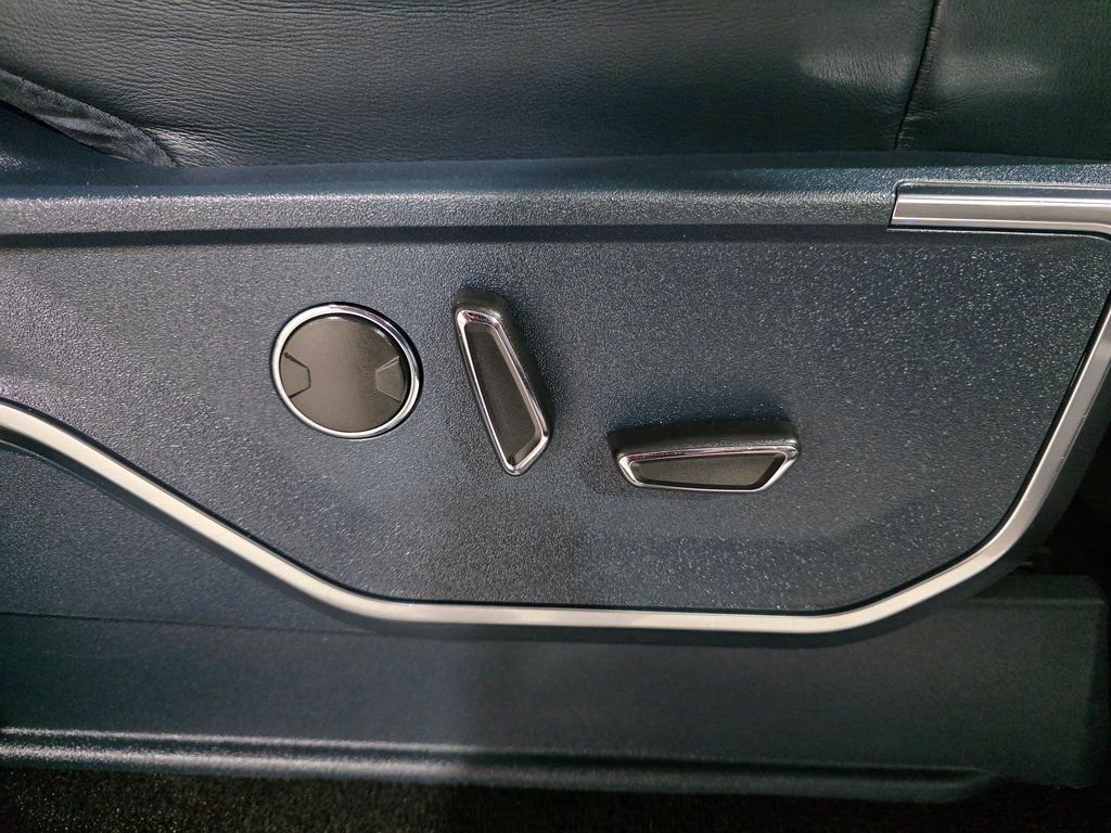 Used 2022 Ford F150 Limited image 26