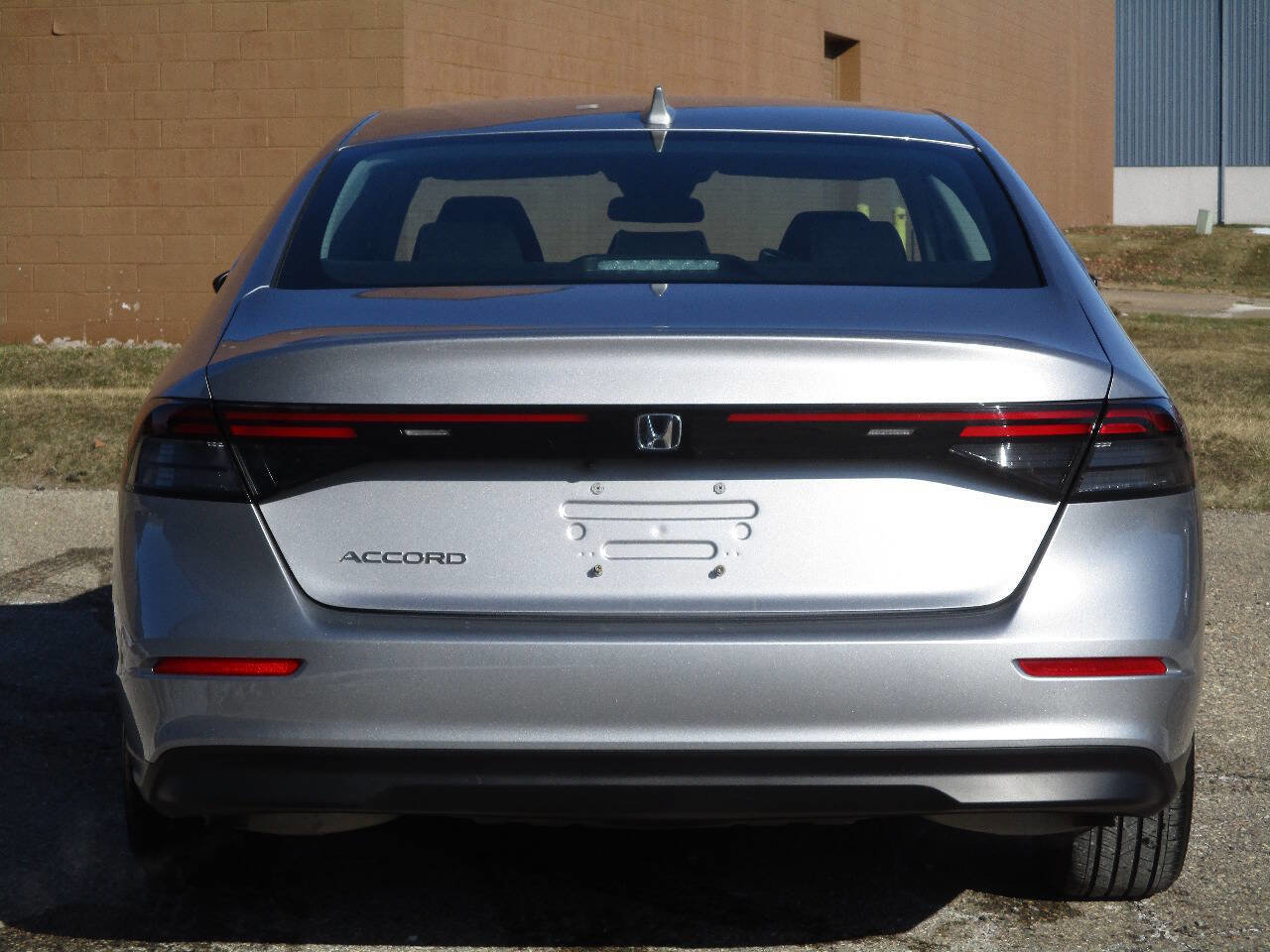 Used 2023 Honda Accord EX image 6