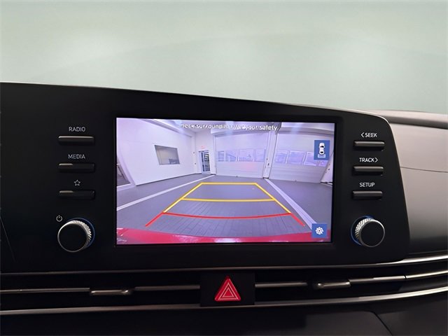 Used 2023 Hyundai Elantra SE image 21