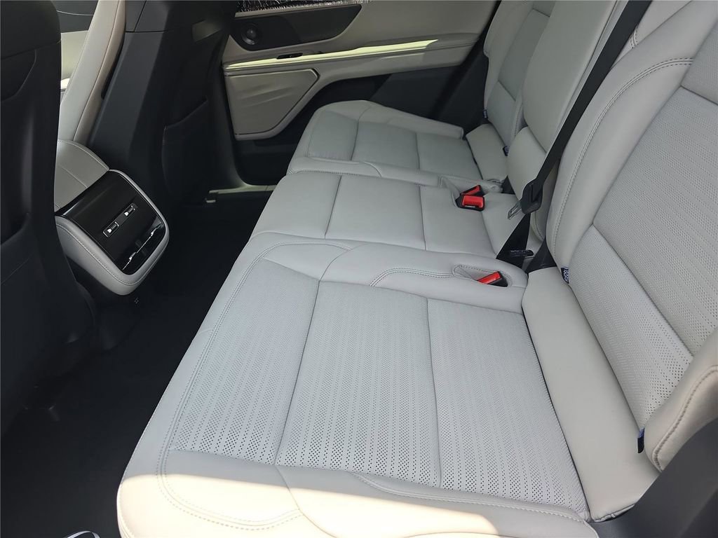 New 2026 Lincoln Nautilus Reserve AWD/4WD image 11