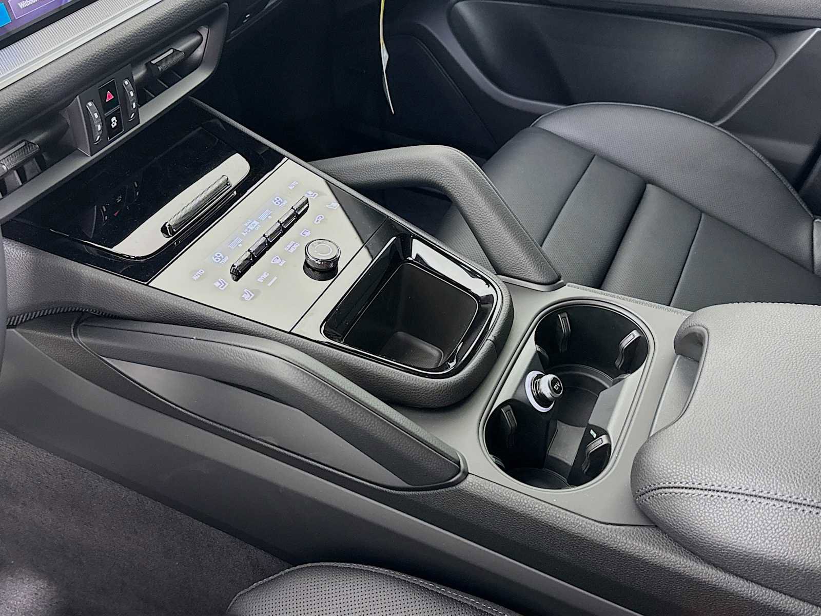 New 2026 Porsche Cayenne S image 20