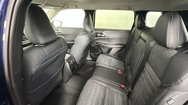 New 2026 Mitsubishi Outlander SE AWD/4WD image 15