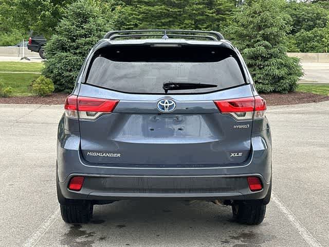 Used 2019 Toyota Highlander XLE AWD/4WD image 4