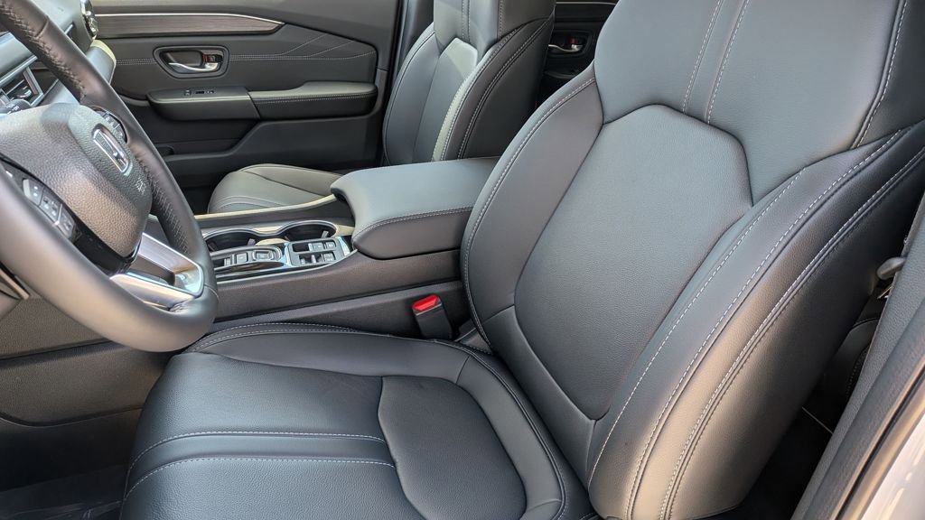 New 2026 Honda Pilot Touring image 7