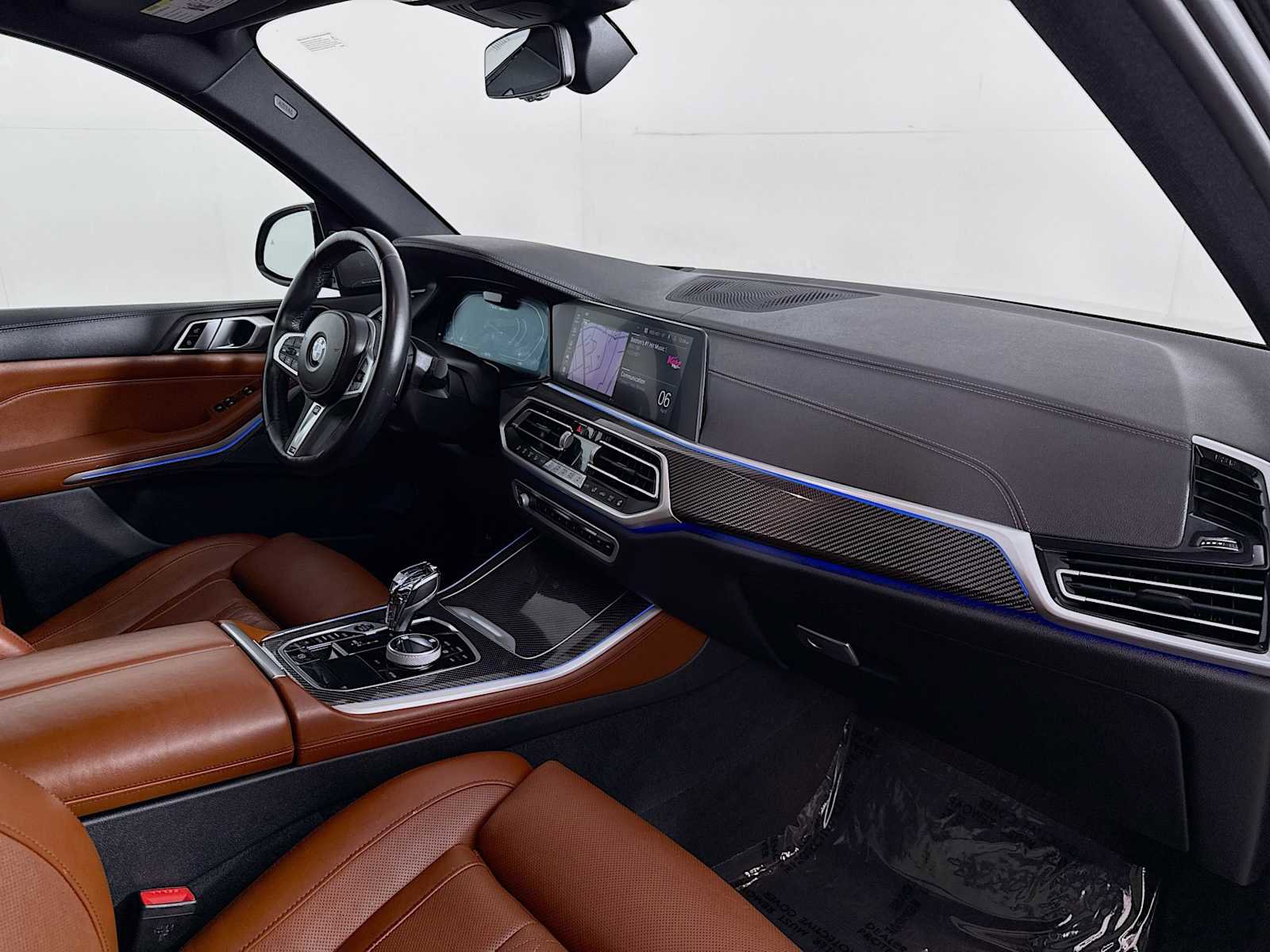 Used 2023 BMW X5 M50i w/ Executive Package image 30