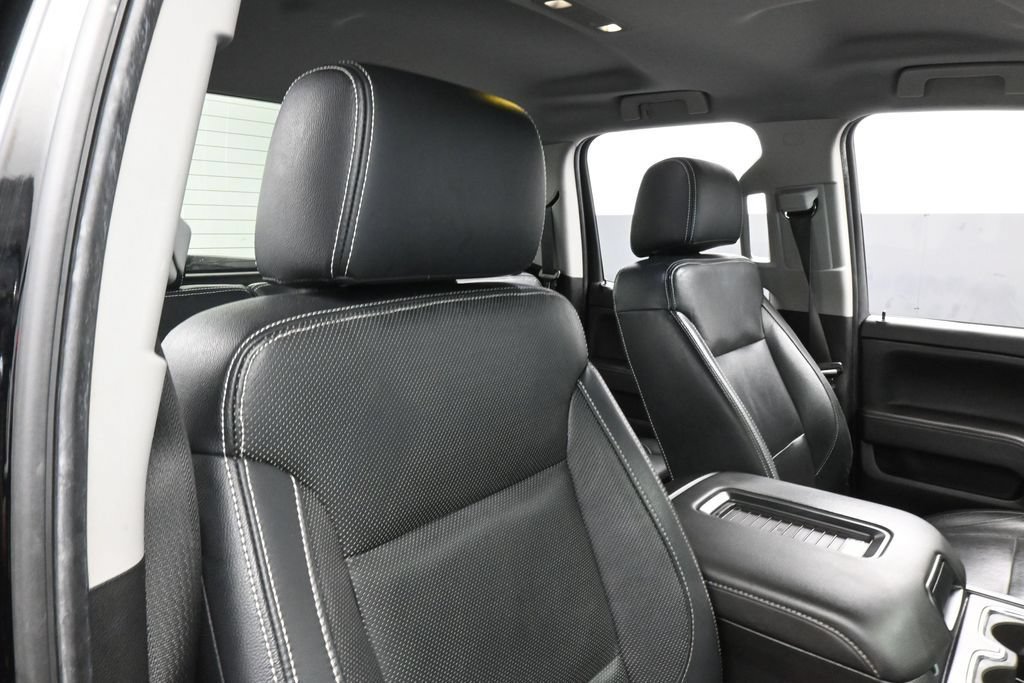 Used 2018 Chevrolet Silverado 1500 LT w/ All Star Edition AWD/4WD image 41