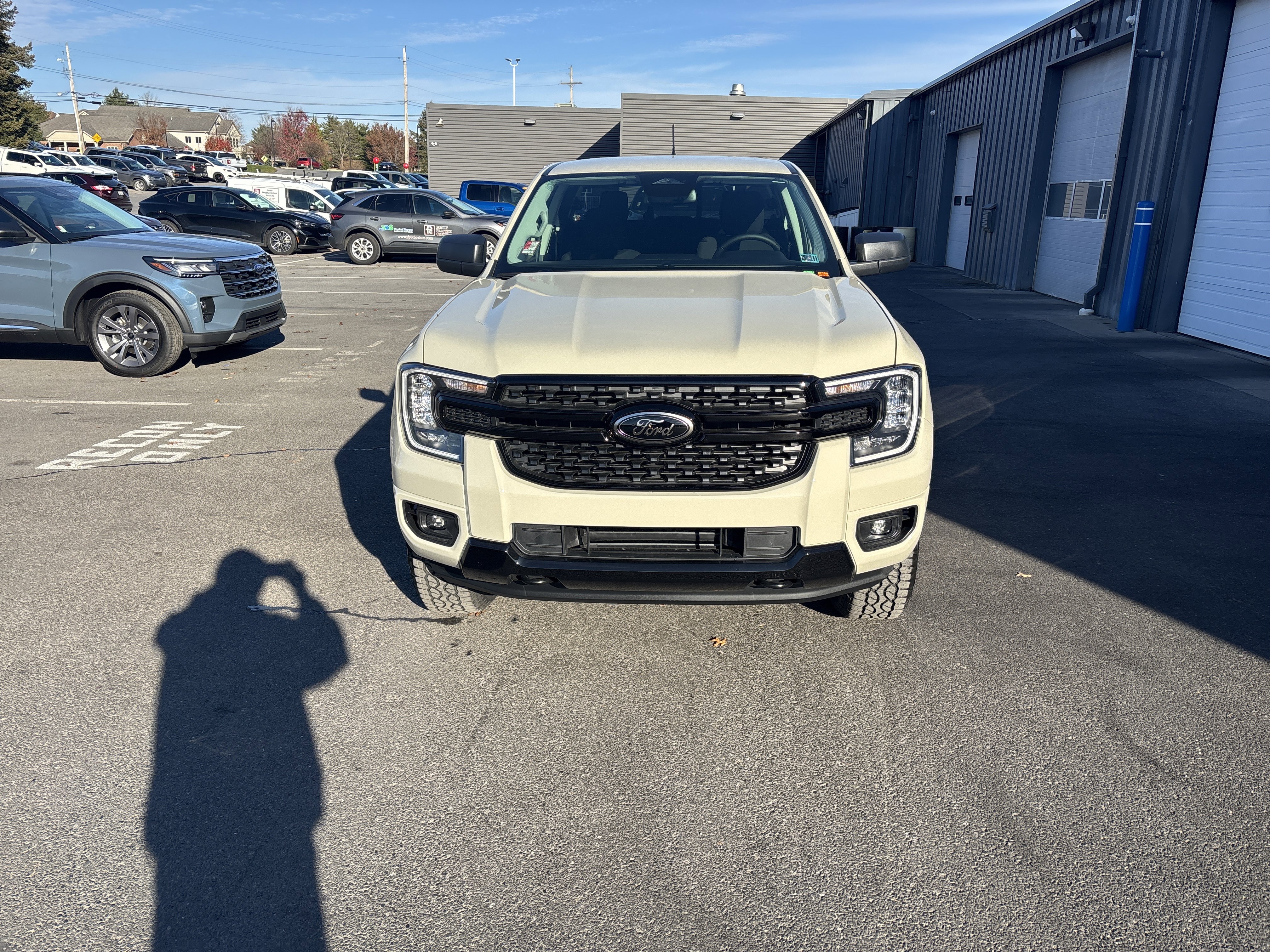 New 2025 Ford Ranger XLT w/ Black Appearance Package AWD/4WD image 9