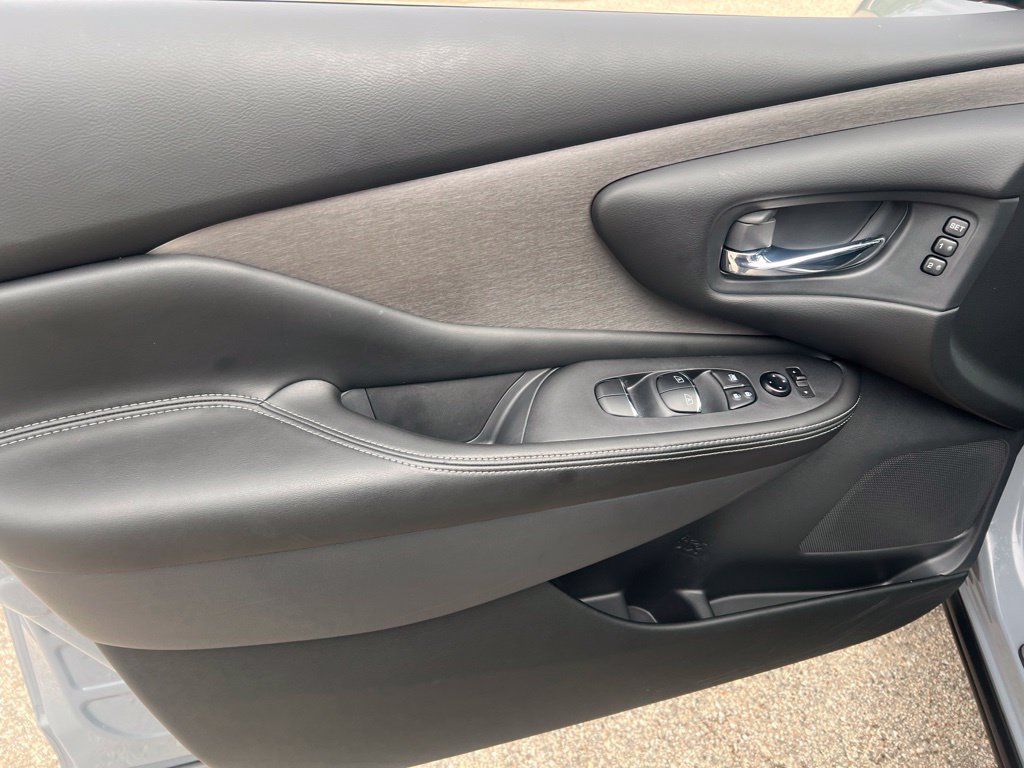 Certified 2023 Nissan Murano SL w/ SL Moonroof Package FWD image 7