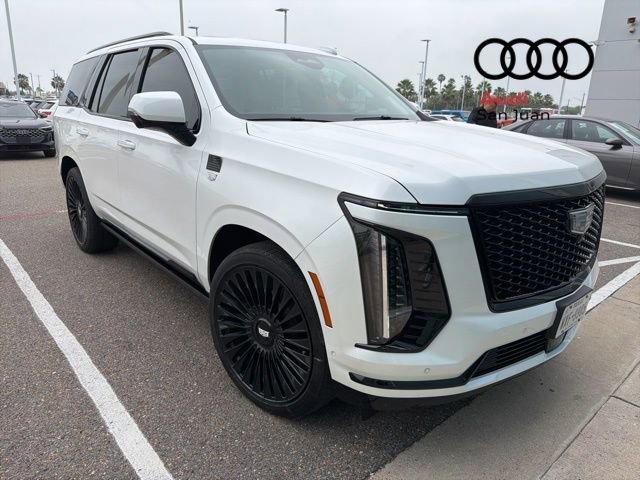 Used 2025 Cadillac Escalade Sport Platinum w/ LPO, ONYX Package AWD/4WD image 5