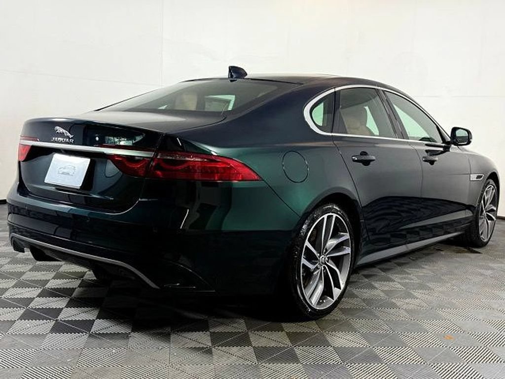 New 2024 Jaguar XF R-Dynamic SE AWD/4WD image 8