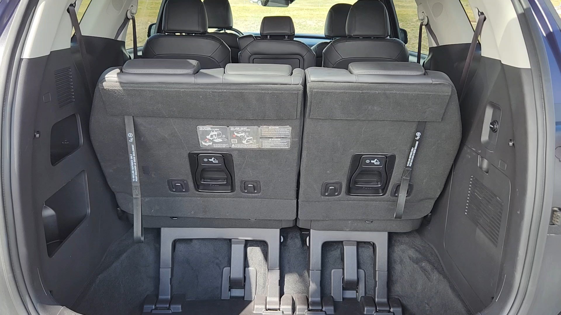 Used 2026 Kia Carnival LXS FWD image 20