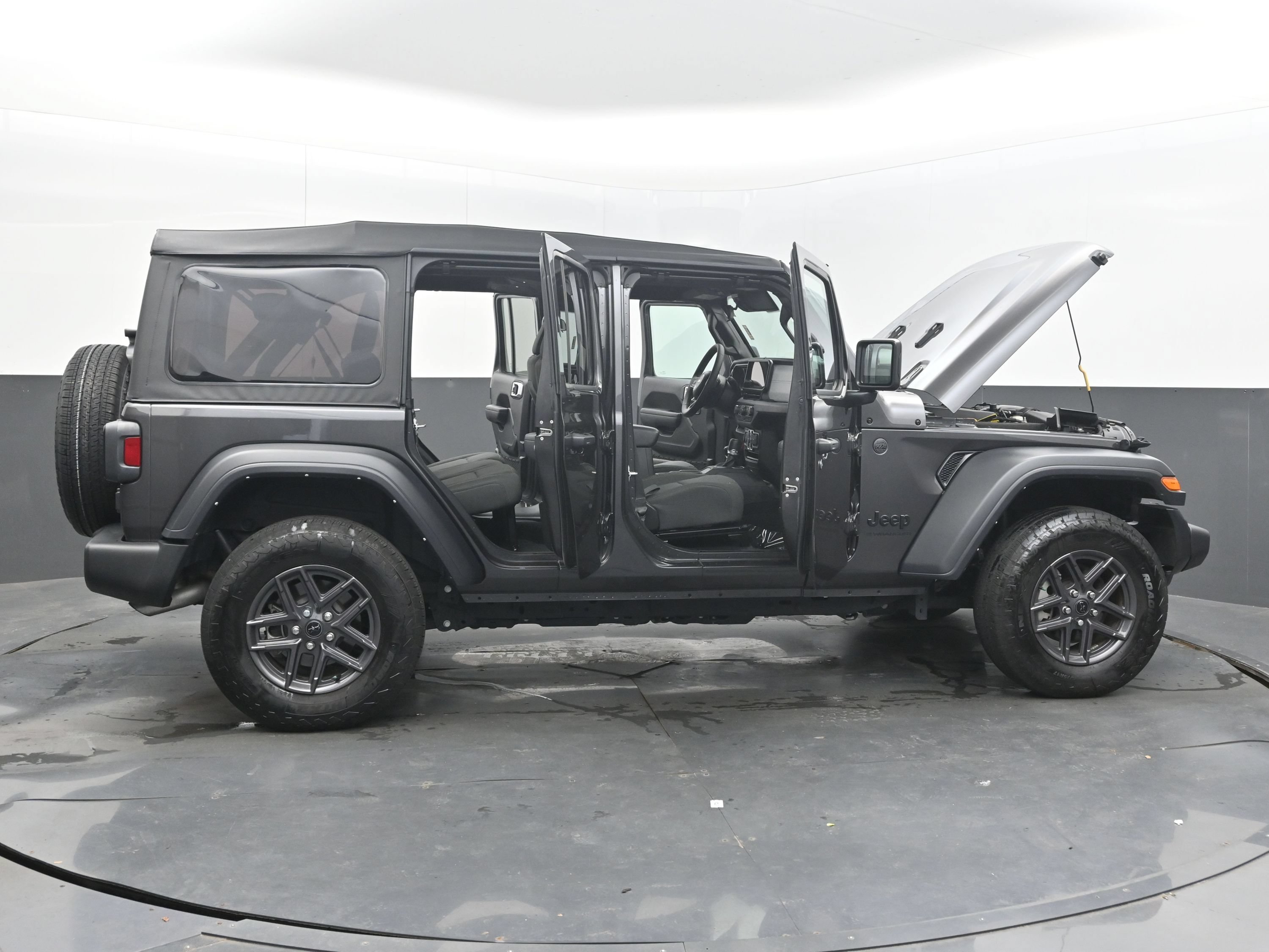 Used 2025 Jeep Wrangler Unlimited Sport AWD/4WD image 37