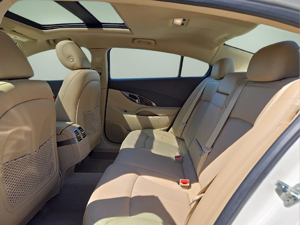Used 2013 Buick LaCrosse Touring FWD image 8