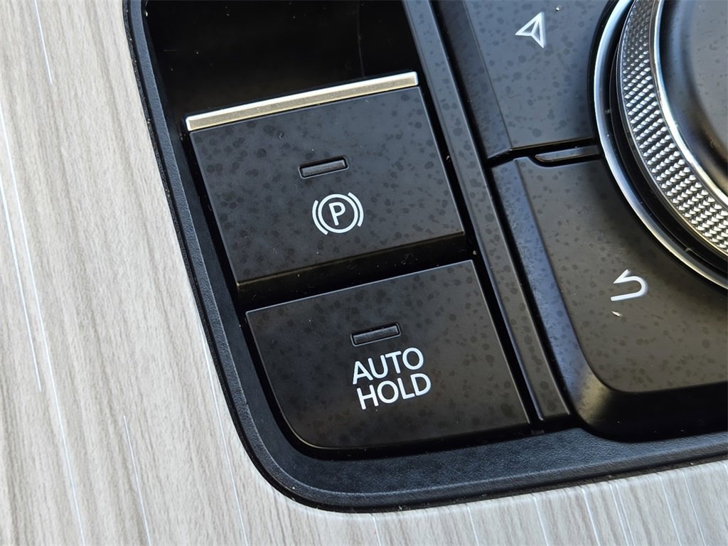 Certified 2024 MAZDA CX-90 Plug-In Hybrid w/ Preferred image 23