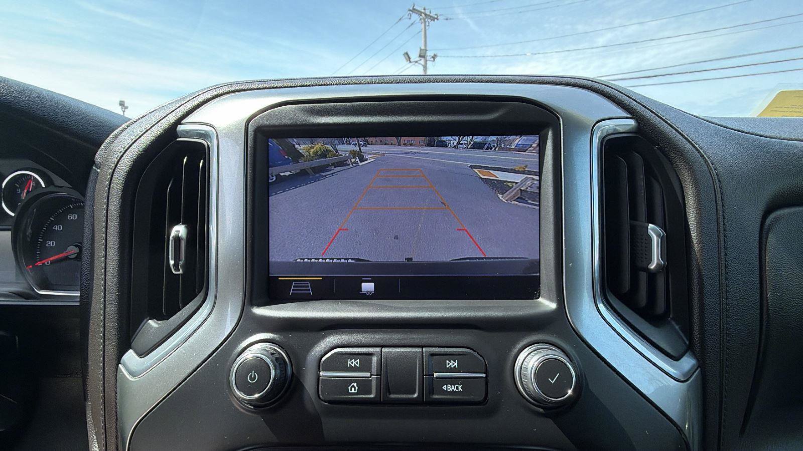 Certified 2019 Chevrolet Silverado 1500 LT Trail Boss AWD/4WD image 25