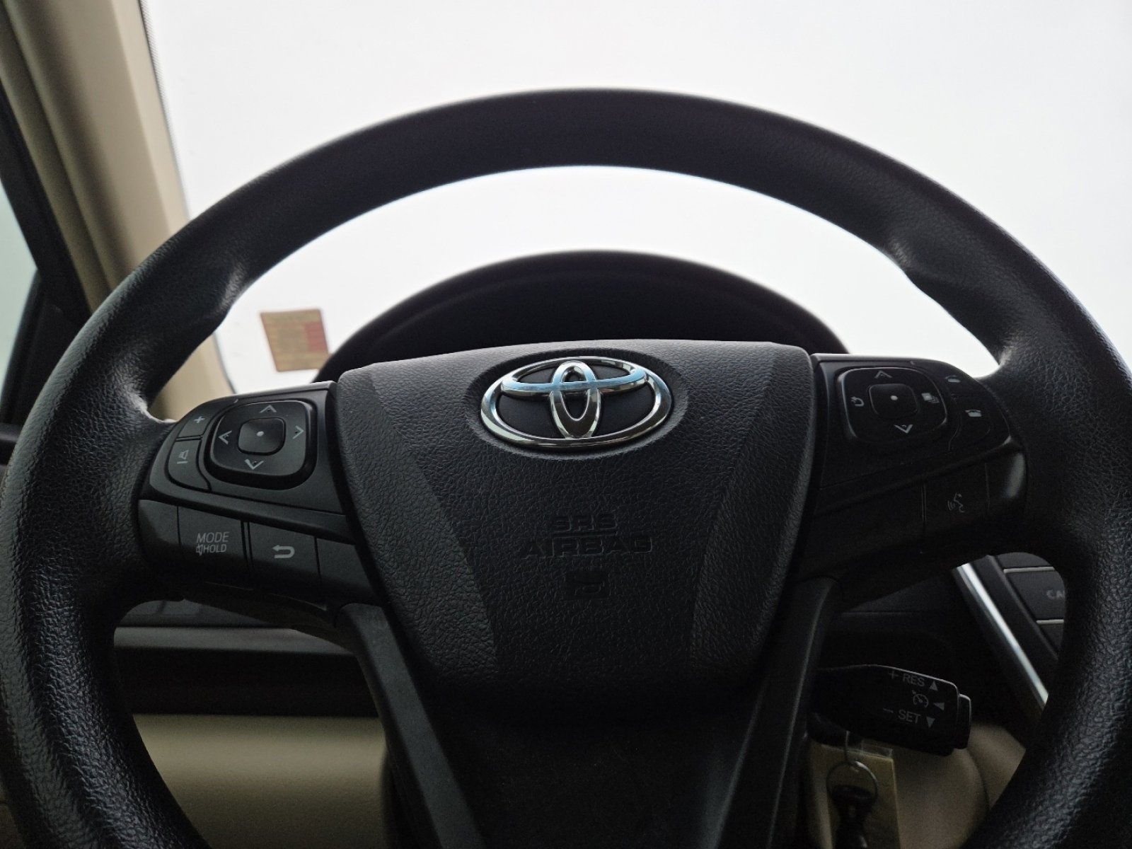 Used 2016 Toyota Camry LE image 25