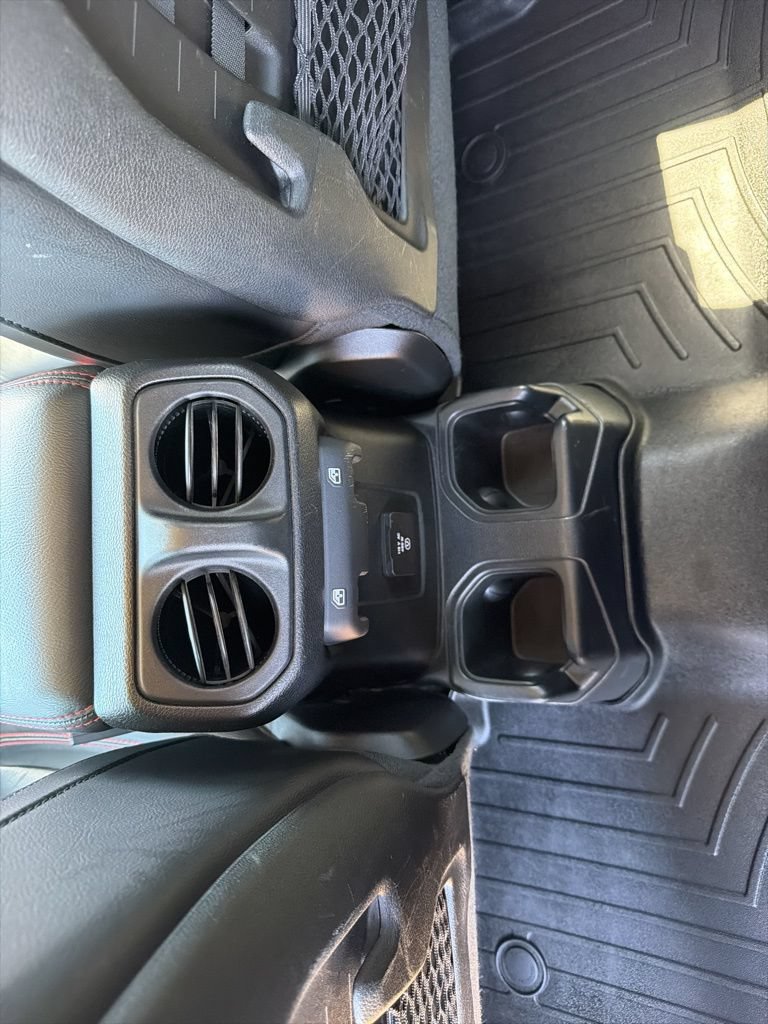Used 2020 Jeep Gladiator Rubicon AWD/4WD image 17