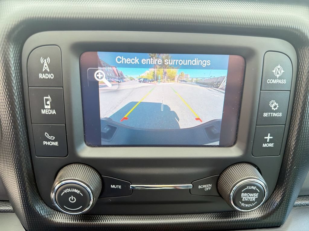Used 2021 Jeep Gladiator Sport AWD/4WD image 23