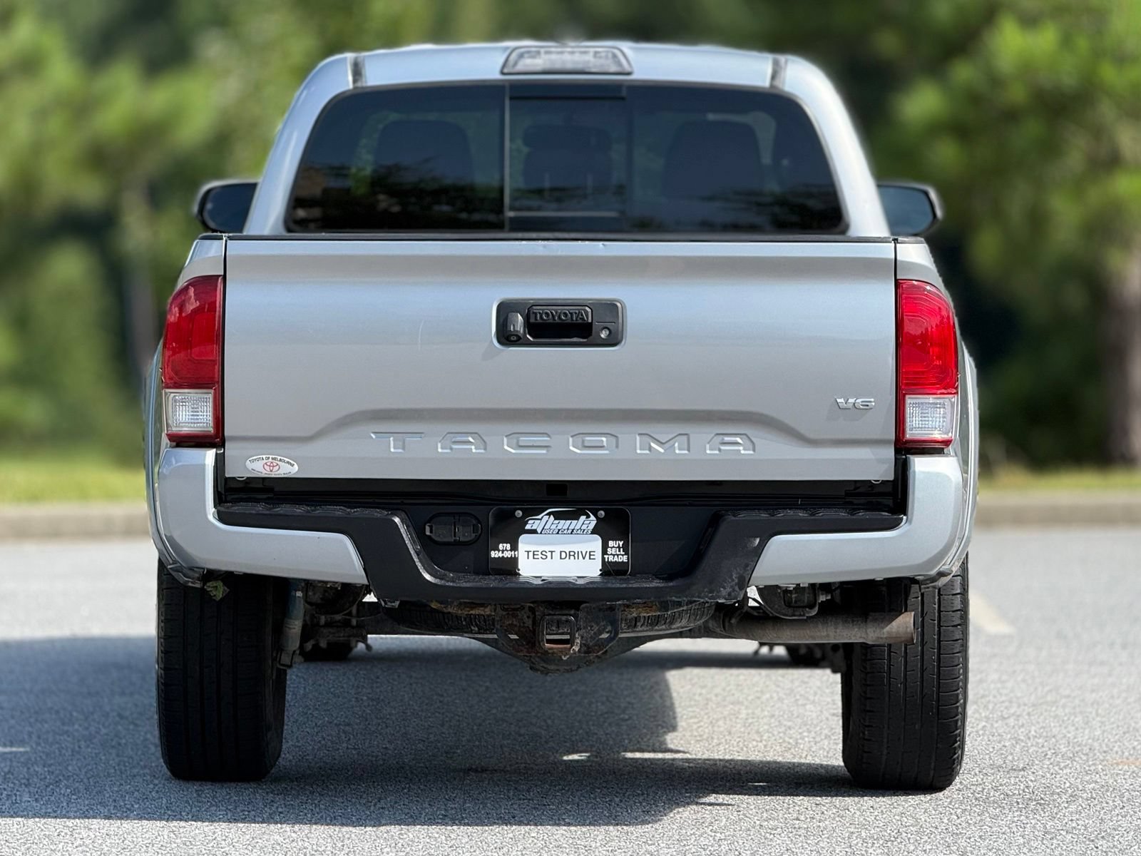 Used 2017 Toyota Tacoma TRD Sport w/ Tow Package RWD image 6